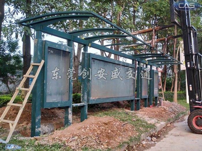 公交站臺(tái)候車亭安裝圖片.jpg